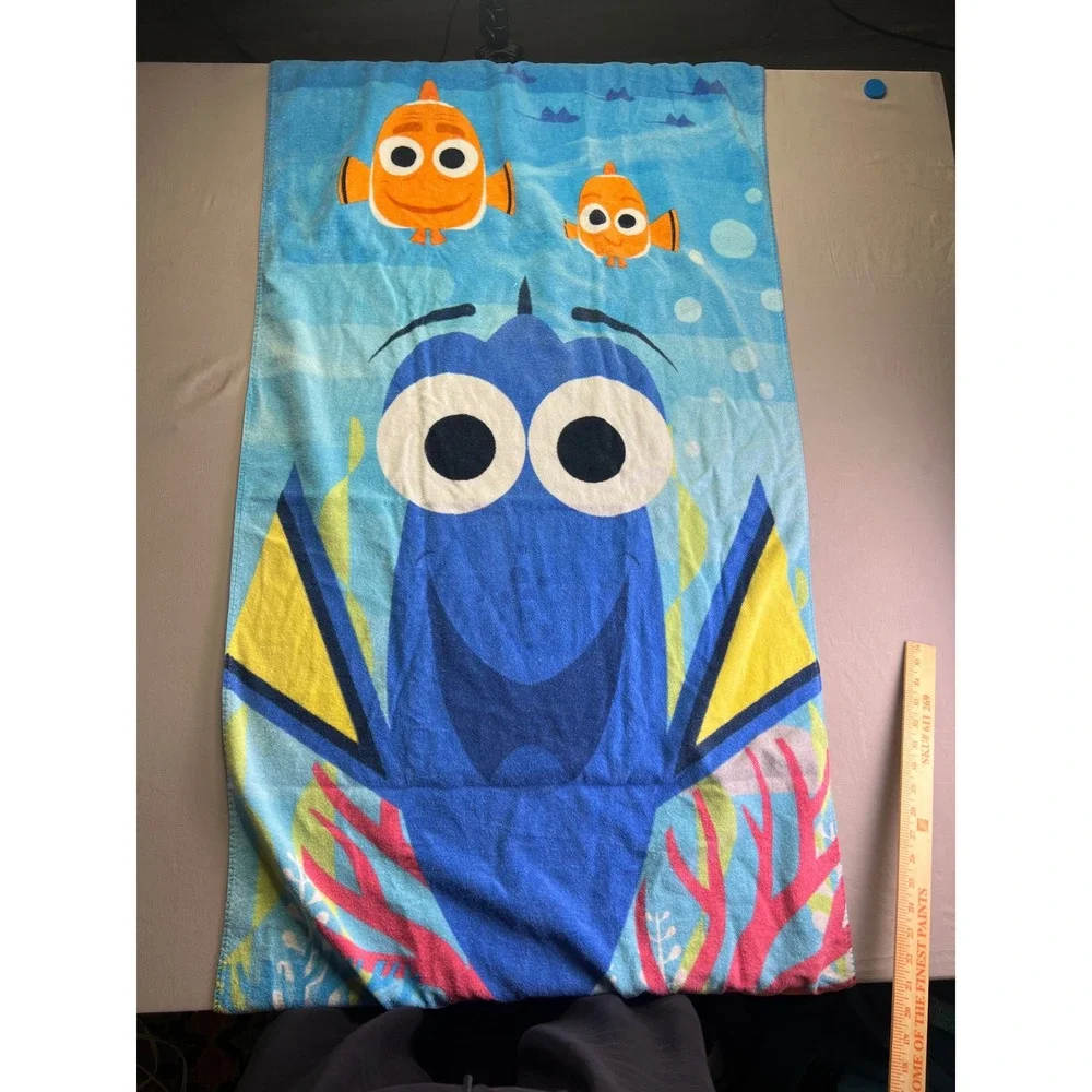 Disney Pixar Finding Dory Nemo Marlin Blue Cotton Beach Towel 30x60 Kids Pool
